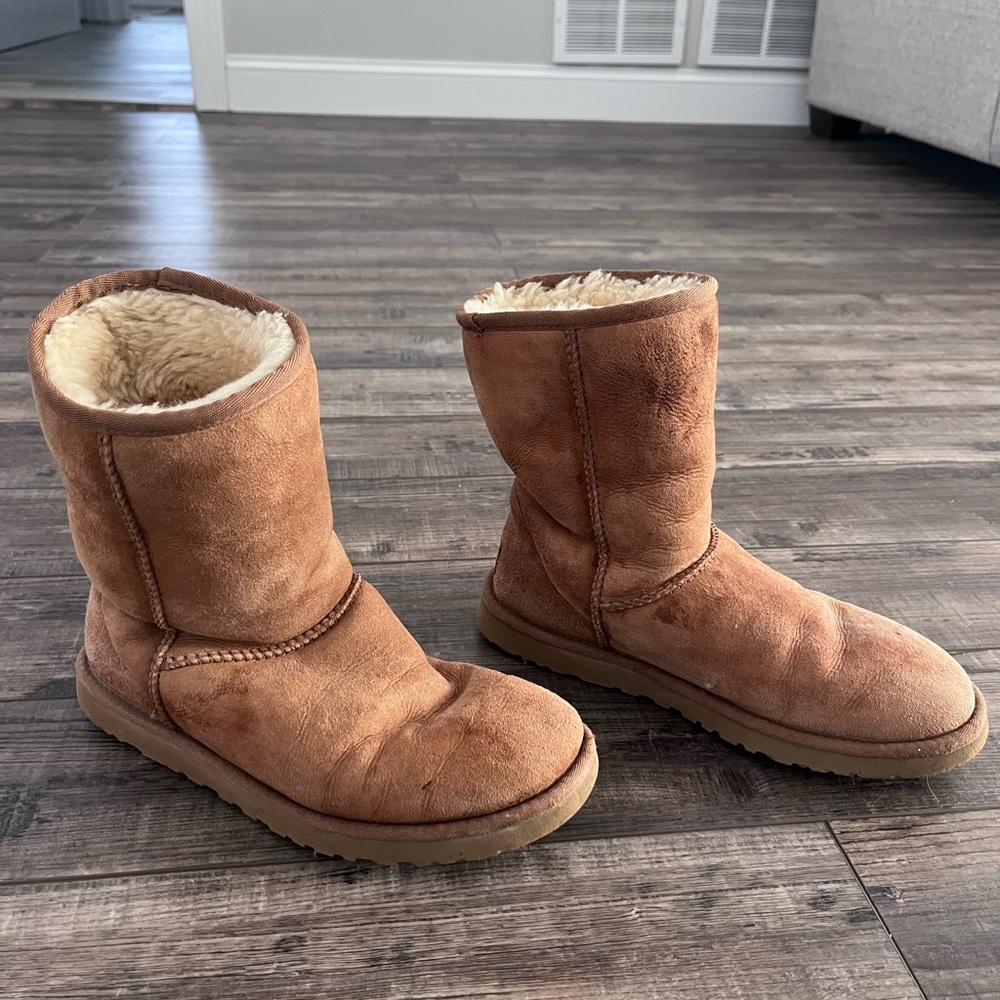 Used Ugg Classic boots